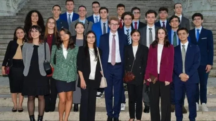 Alfieri del Lavoro 2024, la diciannovenne veronese Camilla Fezzi: “Il mio sogno? Sconfiggere il cancro.”